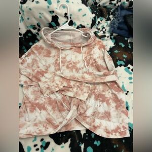 Tie-Dye Hoodie with Twist Front